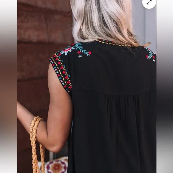 NWT Savannah Jane Embroidered Dress Size 1X - Picture 9 of 10